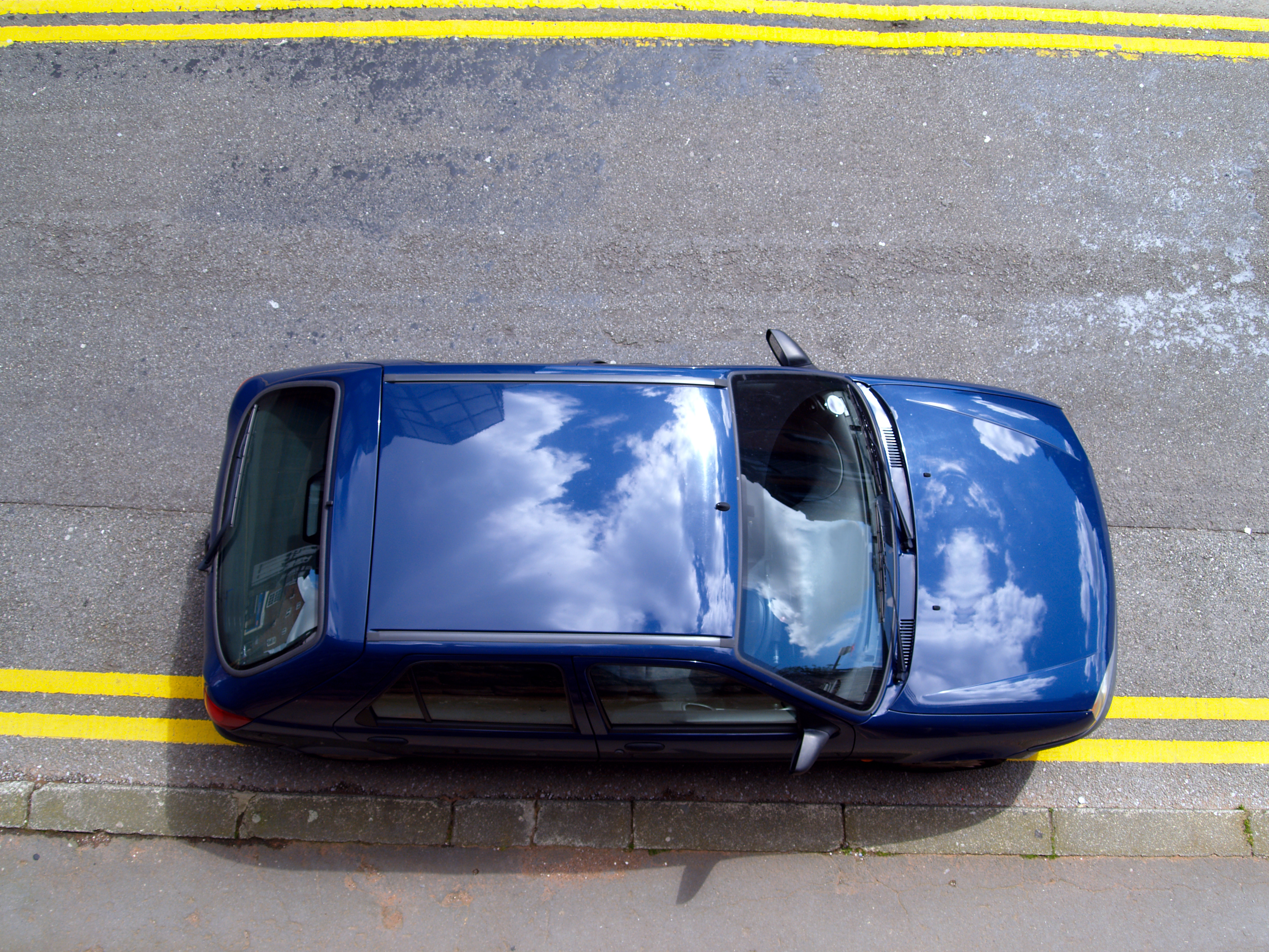 Understanding Double Yellow Lines - Minibus (Bite Sized)